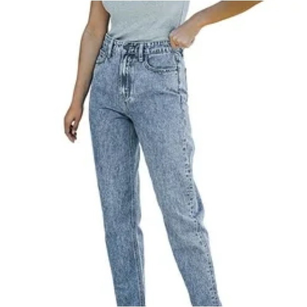 White Fox Boutique Boyfriend Ankle Jeans – Light Blue, Size Small 🤍🦊